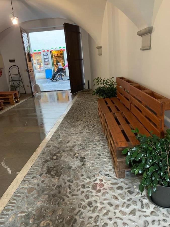 Affittacamere Da Andre E Mary Венцоне Екстериор снимка